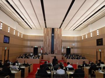 本会議の様子